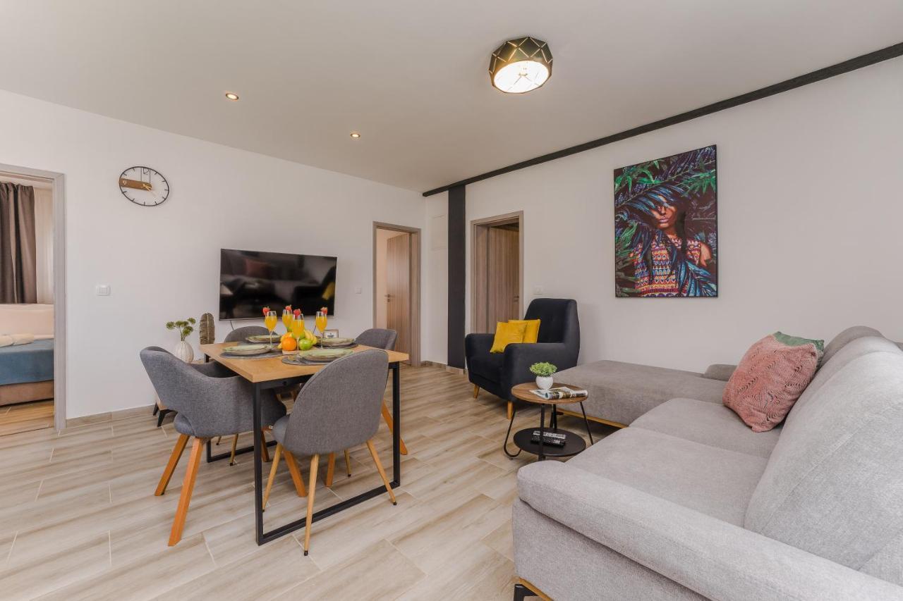 Apartmani Dmarie Privlaka  Exterior foto